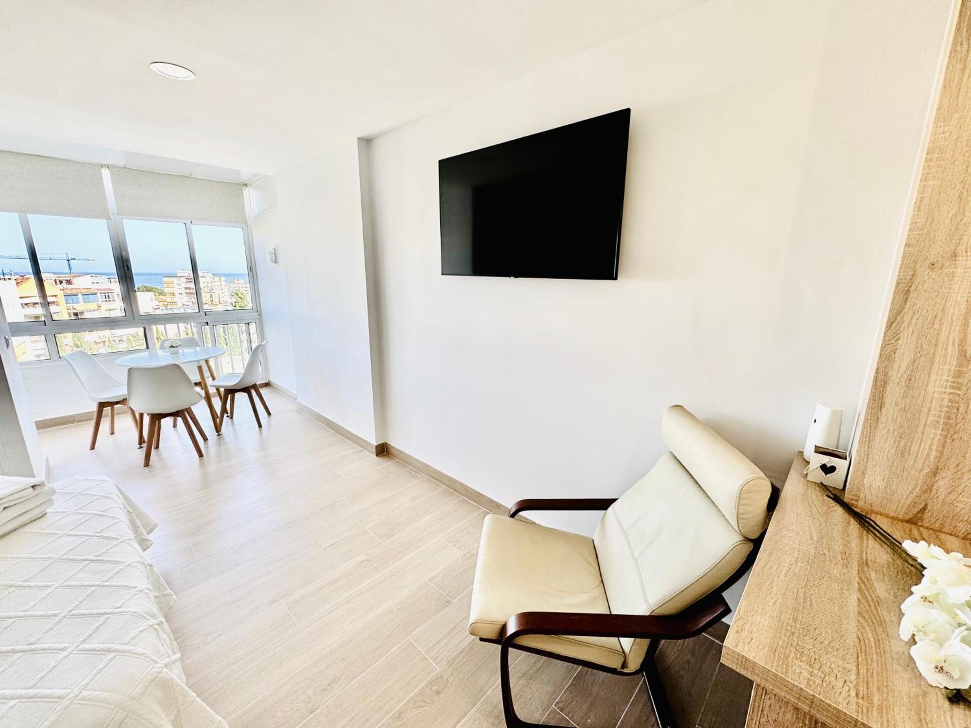 Moderno-Luminoso-Vistas Al Mar-Benalmadena Costa Apartment Exterior photo