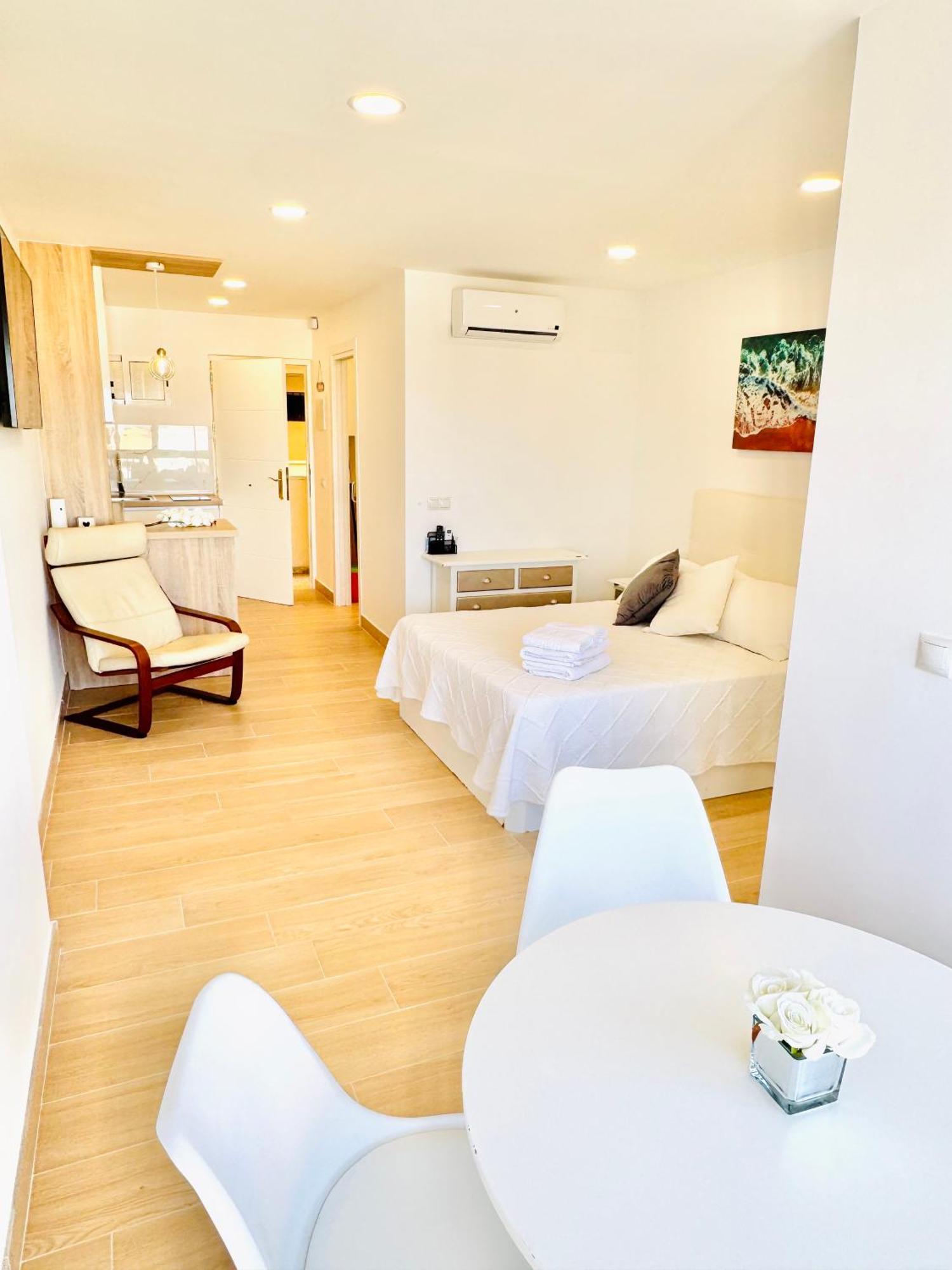 Moderno-Luminoso-Vistas Al Mar-Benalmadena Costa Apartment Exterior photo